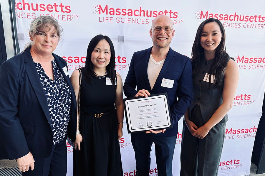 Tracey Baynard, Serena Wang, Daniel Haehn, and Shen Ning